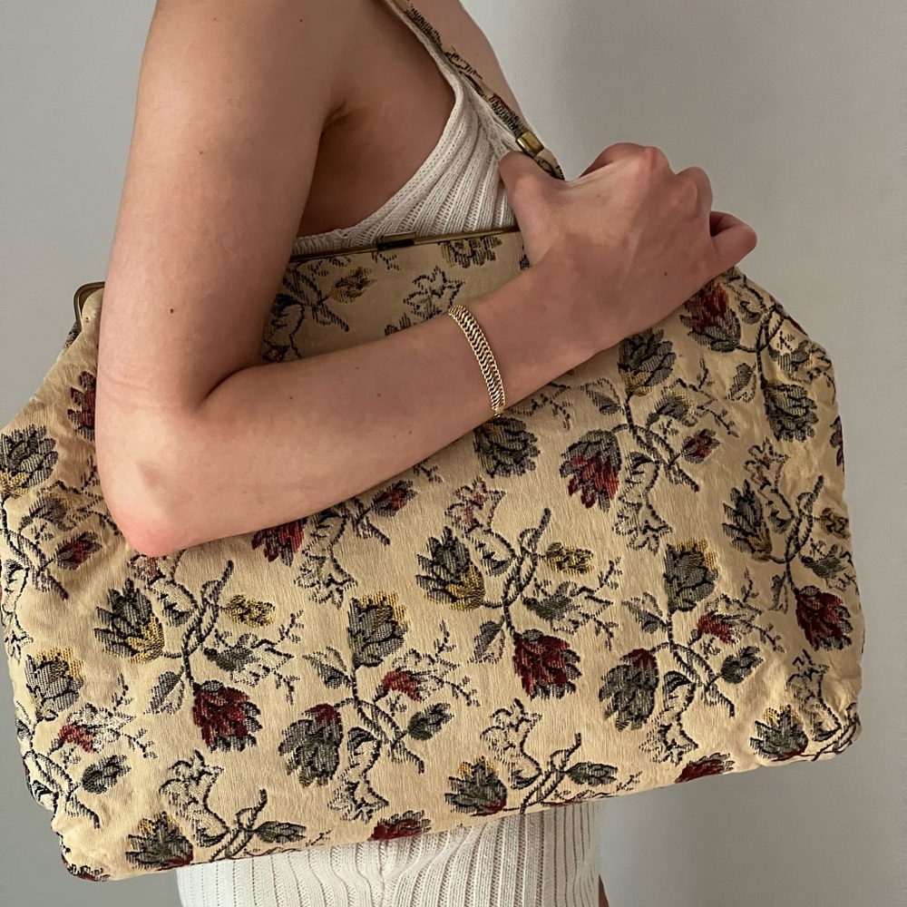 VINTAGE - SHOULDER BAG - EXCELLENT COND.